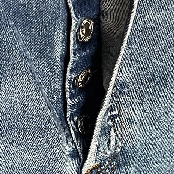 Levi Strauss Wedgie Classic Blue Straight Leg Women's Jeans - Picture 4 of 5